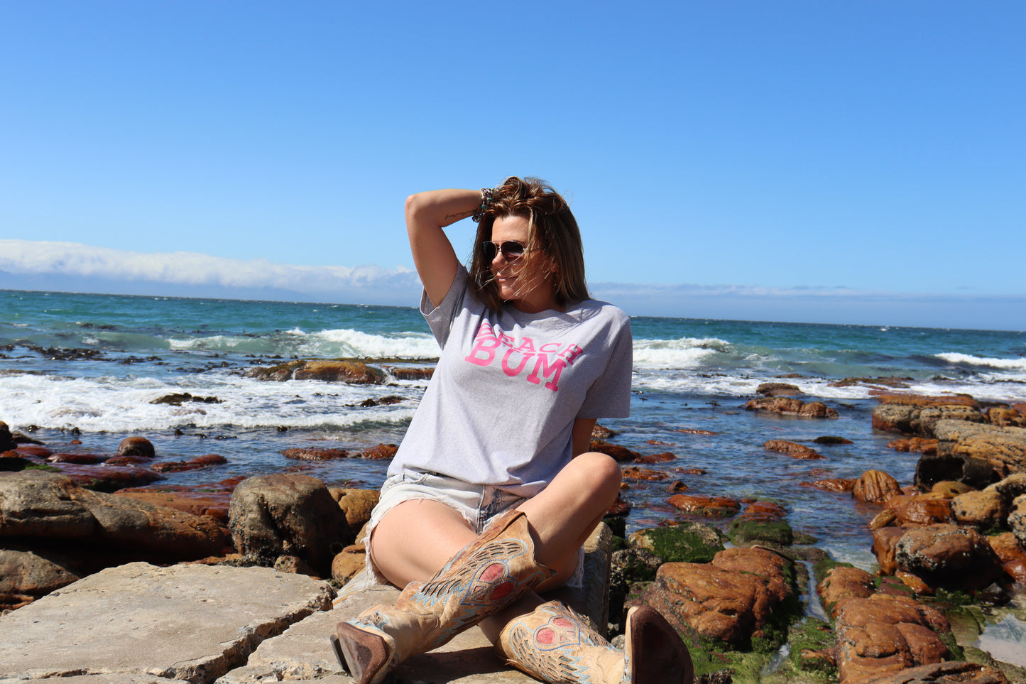 Classic grey Beach bum tee with hot pink lettering