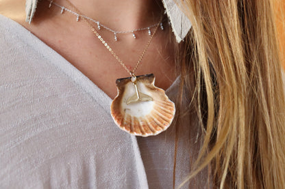 Shell necklace with gold mermaid tail